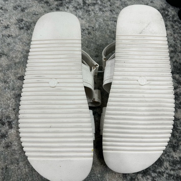New White chunky Sandals with gold hardware - Picture 3 of 6